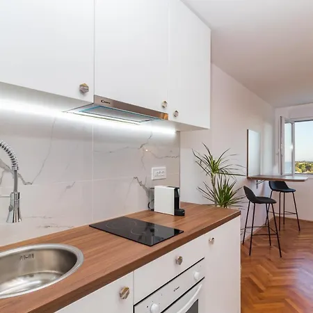 Floor Modern With Incredible Views Апартаменты Пула