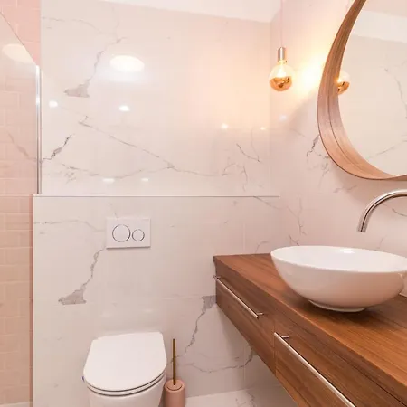 Floor Modern With Incredible Views