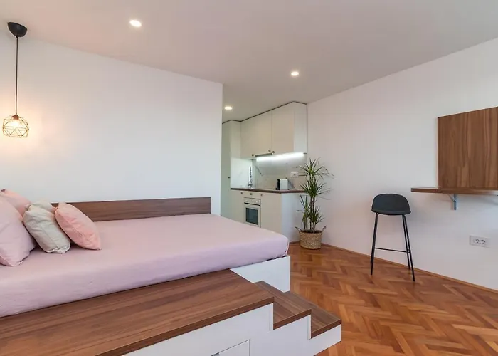 Floor Modern With Incredible Views * Pula