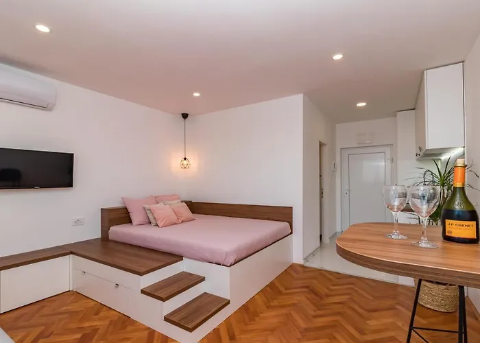 Floor Modern With Incredible Views Pula