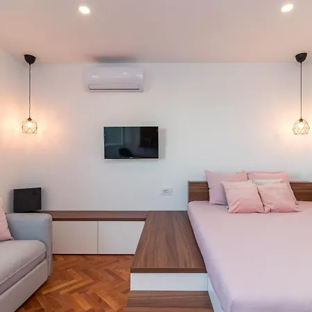 Floor Modern With Incredible Views Апартаменти *